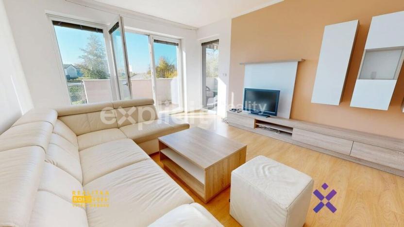 Pronájem bytu 2+kk, Kroměříž, Nitranská, 69 m2