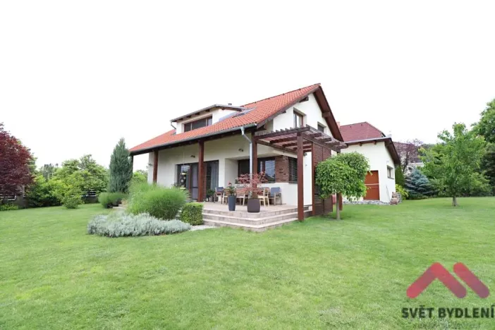 Pronájem rodinného domu, Praha - Dubeč, Kolocova, 221 m2