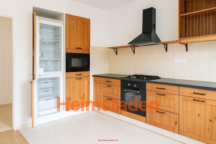 Pronájem bytu 1+kk, Havířov-Město, Hlavní třída, 38 m2