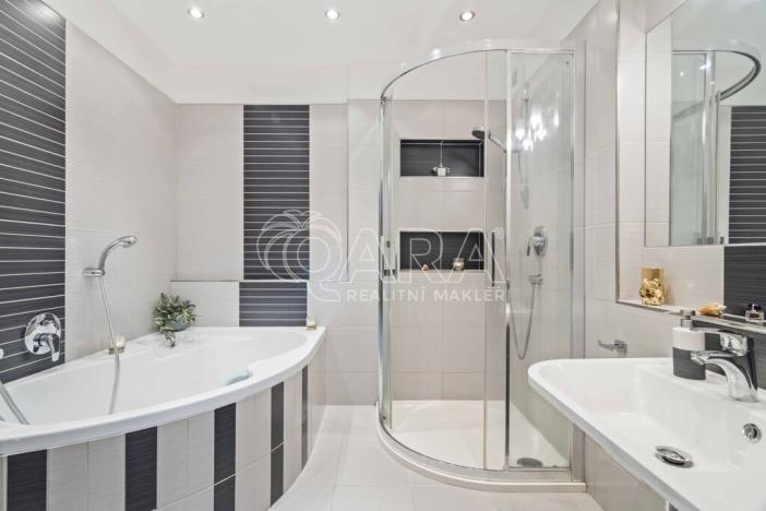 Prodej bytu 5+kk, Praha - Řepy, Španielova, 99 m2