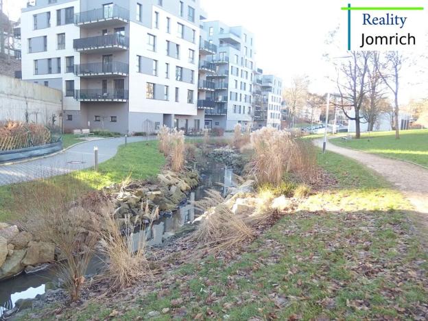 Pronájem bytu 2+kk, Liberec, Vítězná, 60 m2