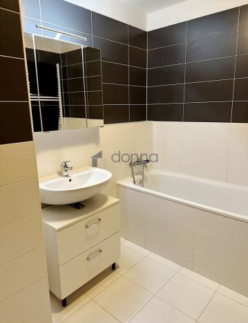 Pronájem bytu 1+kk, Praha, Březenská, 66 m2