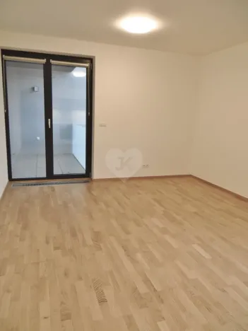 Pronájem bytu 2+kk, Praha - Holešovice, Dělnická, 64 m2