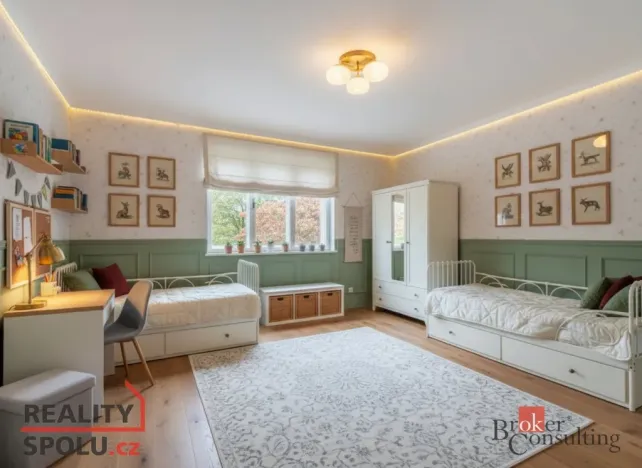 Prodej rodinného domu, Praha - Řeporyje, K Třebonicům, 240 m2