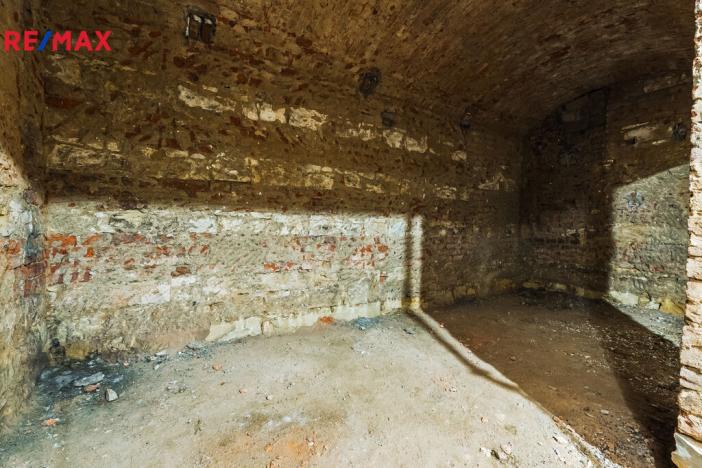 Pronájem obchodního prostoru, Praha - Žižkov, Seifertova, 90 m2