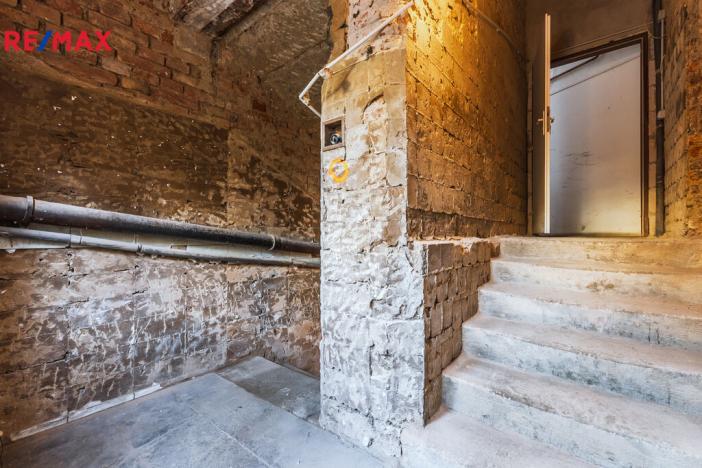 Pronájem obchodního prostoru, Praha - Žižkov, Seifertova, 100 m2