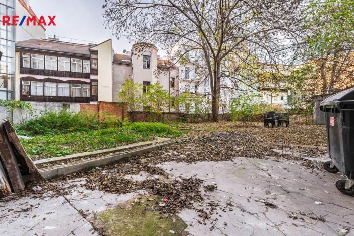 Pronájem obchodního prostoru, Praha - Žižkov, Seifertova, 100 m2