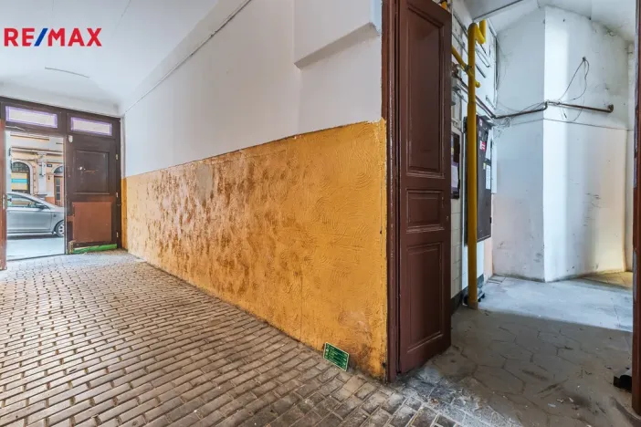 Pronájem obchodního prostoru, Praha - Žižkov, Seifertova, 110 m2