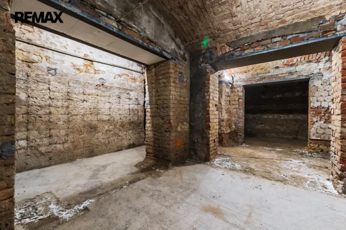 Pronájem obchodního prostoru, Praha - Žižkov, Seifertova, 110 m2