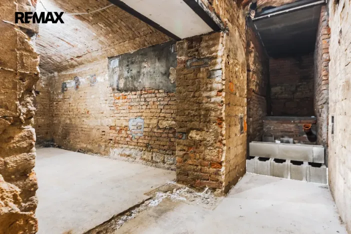 Pronájem obchodního prostoru, Praha - Žižkov, Seifertova, 110 m2