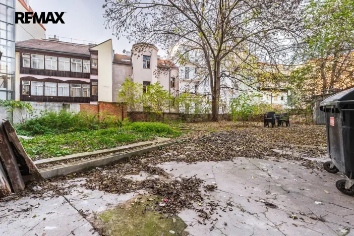 Pronájem obchodního prostoru, Praha - Žižkov, Seifertova, 110 m2