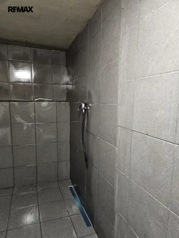 Pronájem obchodního prostoru, Praha - Žižkov, Seifertova, 110 m2