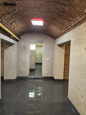 Pronájem obchodního prostoru, Praha - Žižkov, Seifertova, 110 m2