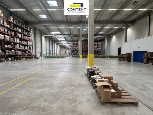 Pronájem výrobních prostor, Hradec Králové - Plotiště nad Labem, Náchodská, 7018 m2