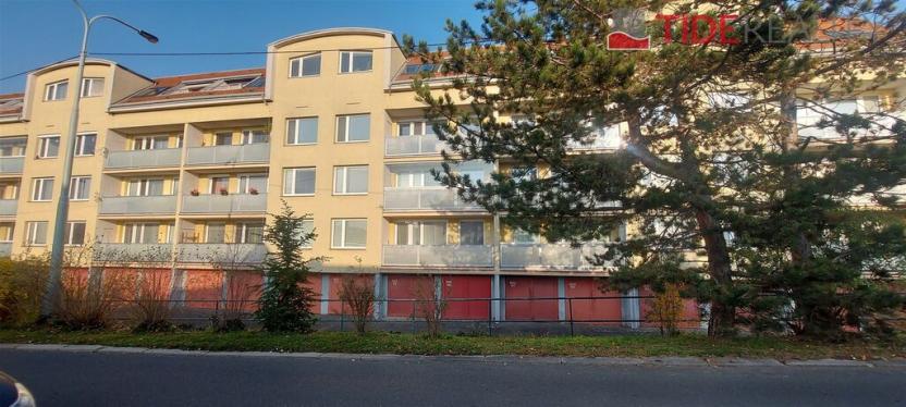 Pronájem bytu 3+1, Praha, Kunešova, 80 m2