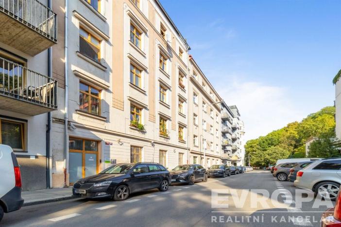 Pronájem bytu 2+1, Praha - Košíře, Pod Kavalírkou, 41 m2