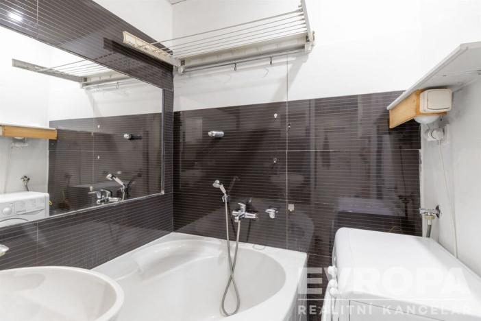 Pronájem bytu 2+1, Praha - Košíře, Pod Kavalírkou, 41 m2