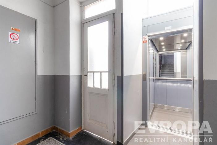 Pronájem bytu 2+1, Praha - Košíře, Pod Kavalírkou, 41 m2