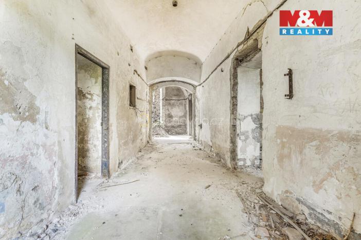 Prodej komerčního pozemku, Zvoleněves, 18484 m2