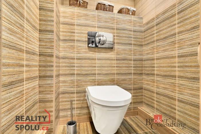 Prodej bytu 2+1, Dalovice - Všeborovice, Dolní, 62 m2