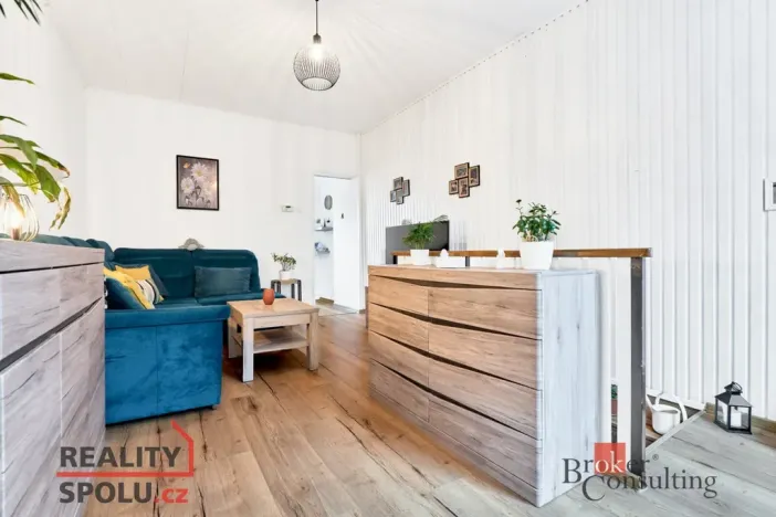 Prodej bytu 2+1, Dalovice - Všeborovice, Dolní, 62 m2