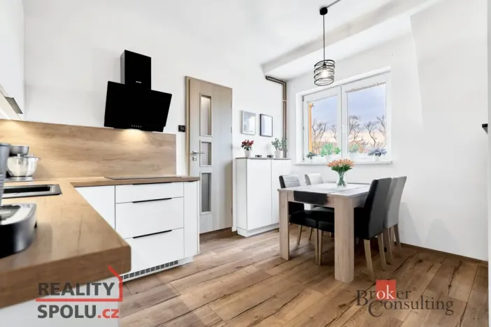 Prodej bytu 2+1, Dalovice - Všeborovice, Dolní, 62 m2