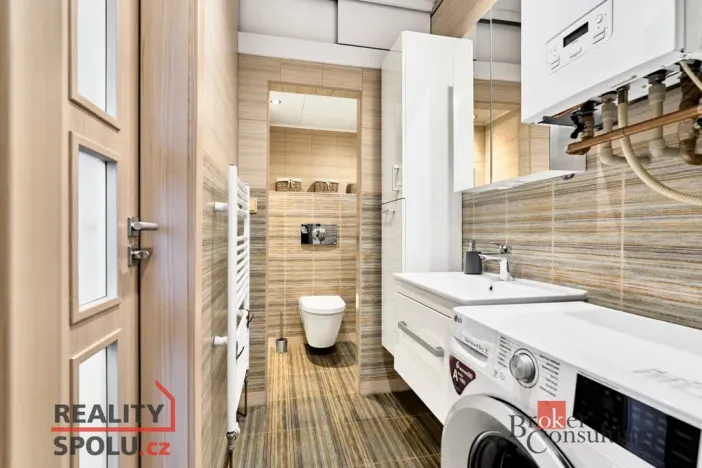 Prodej bytu 2+1, Dalovice - Všeborovice, Dolní, 62 m2