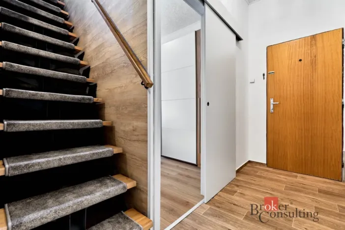 Prodej bytu 2+1, Dalovice - Všeborovice, Dolní, 62 m2