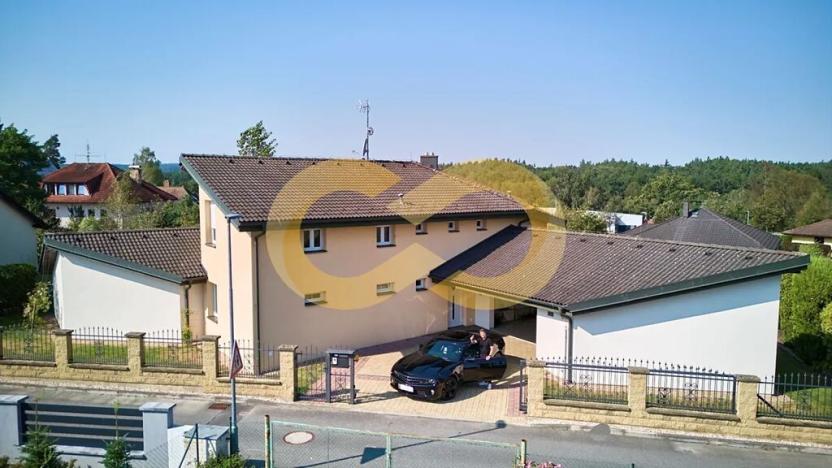 Prodej atypického bytu, Planá nad Lužnicí, Harrachova, 150 m2