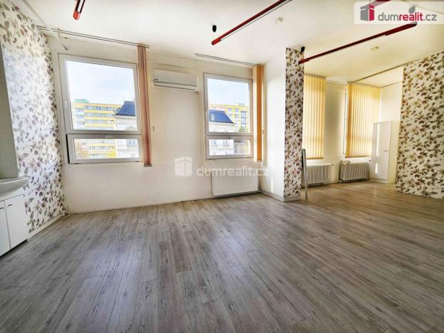 Pronájem kanceláře, Lovosice, Osvoboditelů, 34 m2