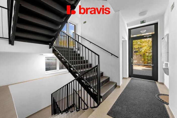 Prodej obchodního prostoru, Zastávka, 1. máje, 241 m2