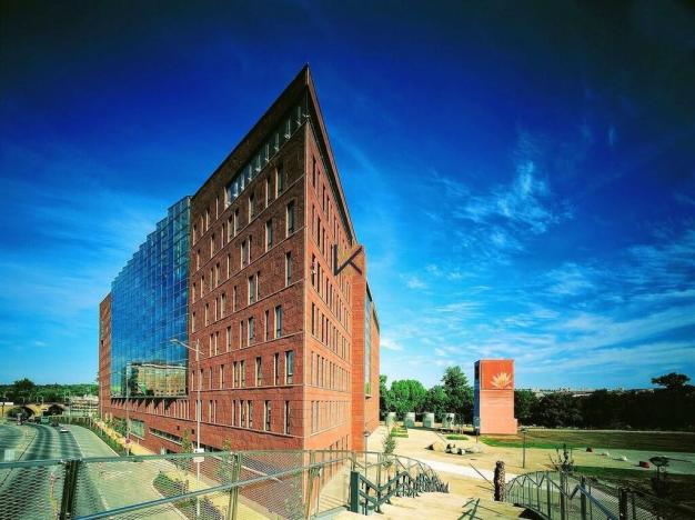 Pronájem kanceláře, Praha - Karlín, Karolinská, 2439 m2