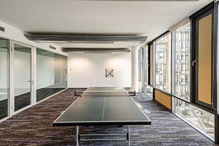 Pronájem kanceláře, Praha - Karlín, Karolinská, 537 m2