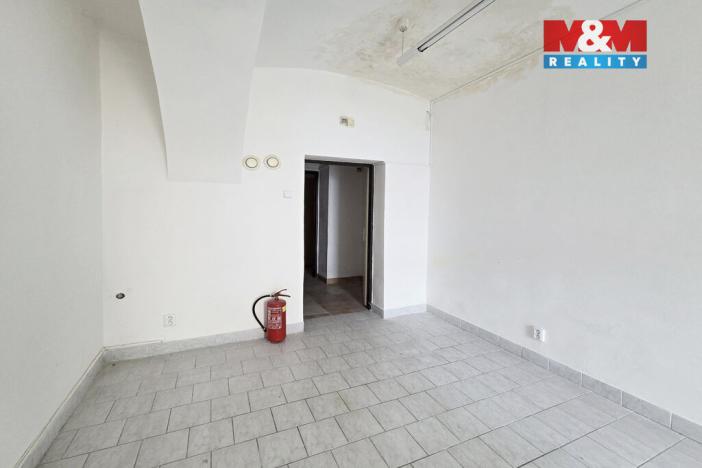 Pronájem obchodního prostoru, Karlovy Vary - Rybáře, Sokolovská, 34 m2