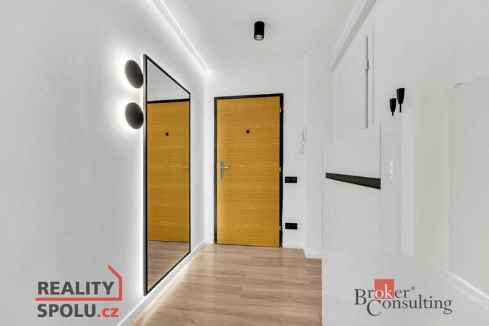 Prodej bytu 3+1, Praha - Černý Most, Kpt. Stránského, 75 m2