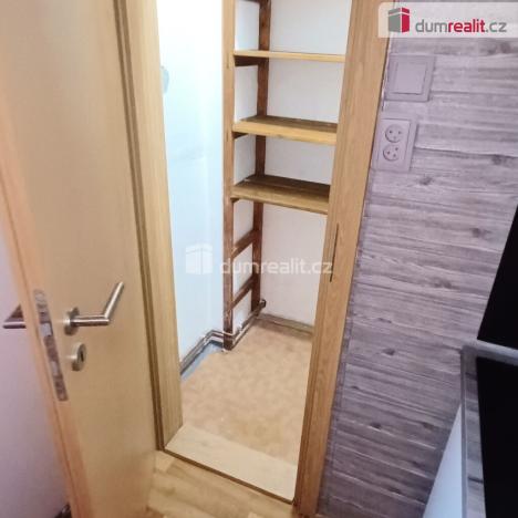 Pronájem bytu 2+1, Děčín - Děčín IV-Podmokly, Jungmannova, 69 m2