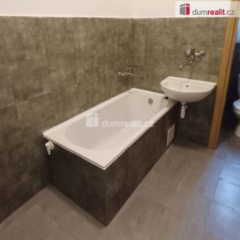 Pronájem bytu 2+1, Děčín - Děčín IV-Podmokly, Jungmannova, 69 m2