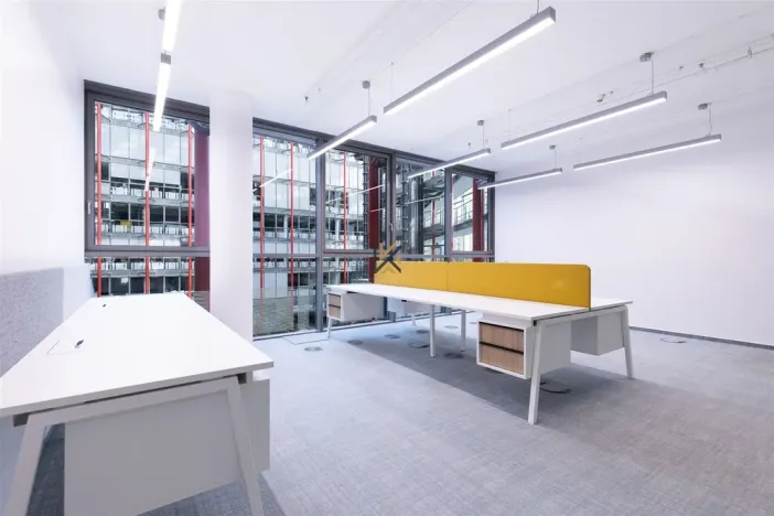 Pronájem kanceláře, Praha - Karlín, Karolinská, 1552 m2