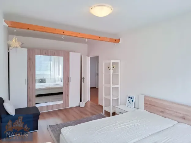 Pronájem bytu 4+kk, Praha - Vršovice, Kazašská, 91 m2