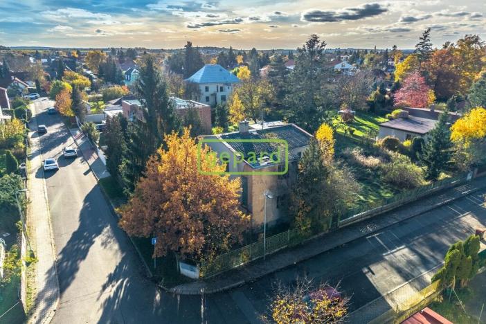 Prodej pozemku pro bydlení, Praha, Hulická, 1083 m2