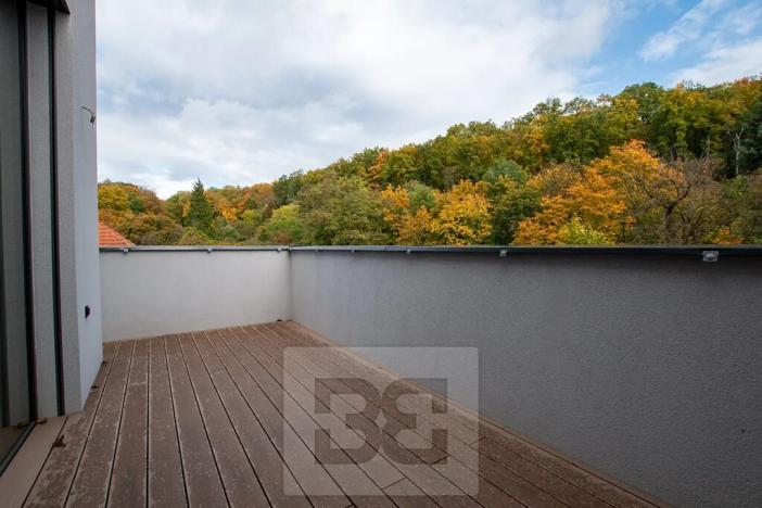 Pronájem bytu 3+kk, Praha - Libeň, Na Okrouhlíku, 74 m2