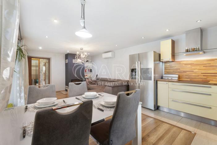 Prodej rodinného domu, Doubravčice, Českobrodská, 162 m2