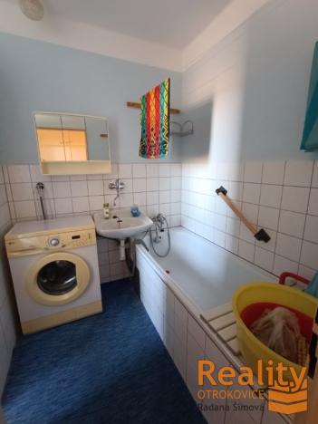 Prodej bytu 2+1, Otrokovice, Školní, 55 m2