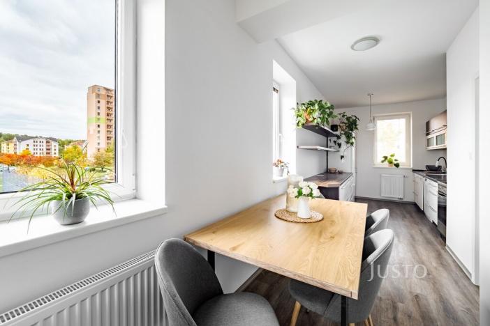 Prodej bytu 3+1, České Budějovice - České Budějovice 2, Dubenská, 77 m2