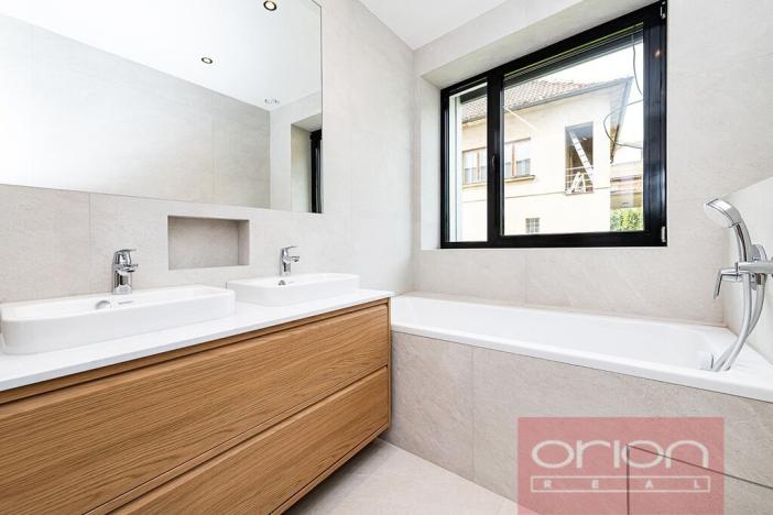 Pronájem rodinného domu, Praha - Stodůlky, Ke Koh-i-nooru, 282 m2