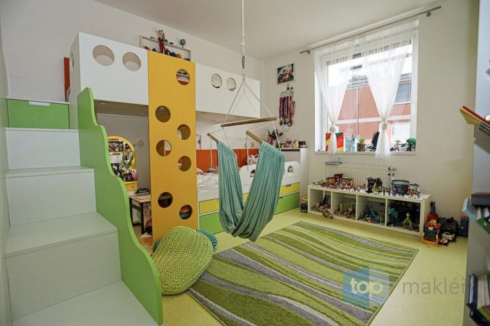 Prodej bytu 3+kk, Praha, U louky, 71 m2