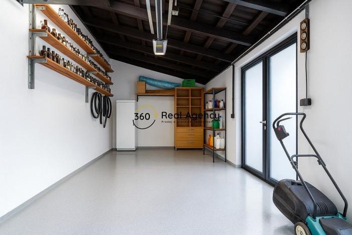 Prodej rodinného domu, Praha - Zbraslav, Košíkářská, 270 m2