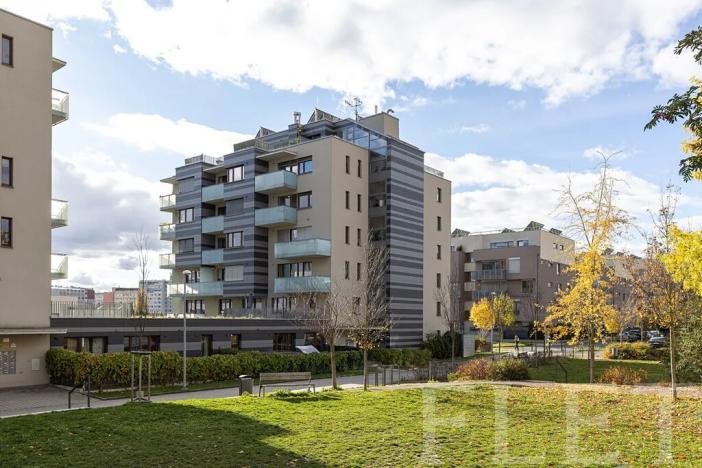 Pronájem bytu 2+kk, Praha - Jinonice, Pod stolovou horou, 57 m2