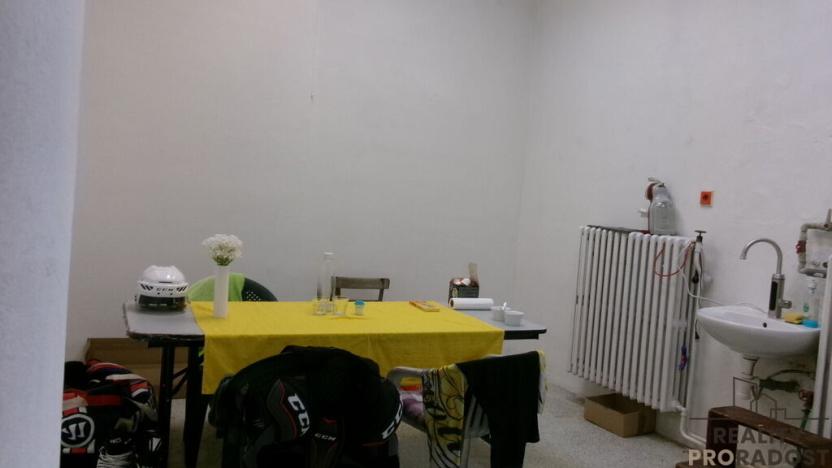 Pronájem obchodního prostoru, Brno, Dukelská třída, 65 m2