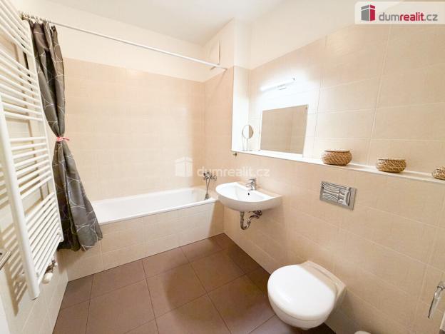 Pronájem bytu 3+kk, Praha - Hloubětín, Saarinenova, 80 m2